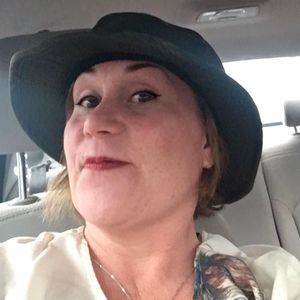 Meet your Posher, Felicia