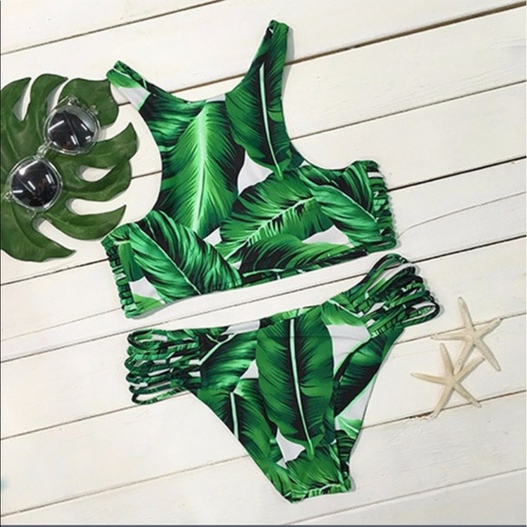 Tropical Palm Leaf Bikini - Picture 5 of 6