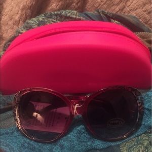 @redsassyred RESERVED