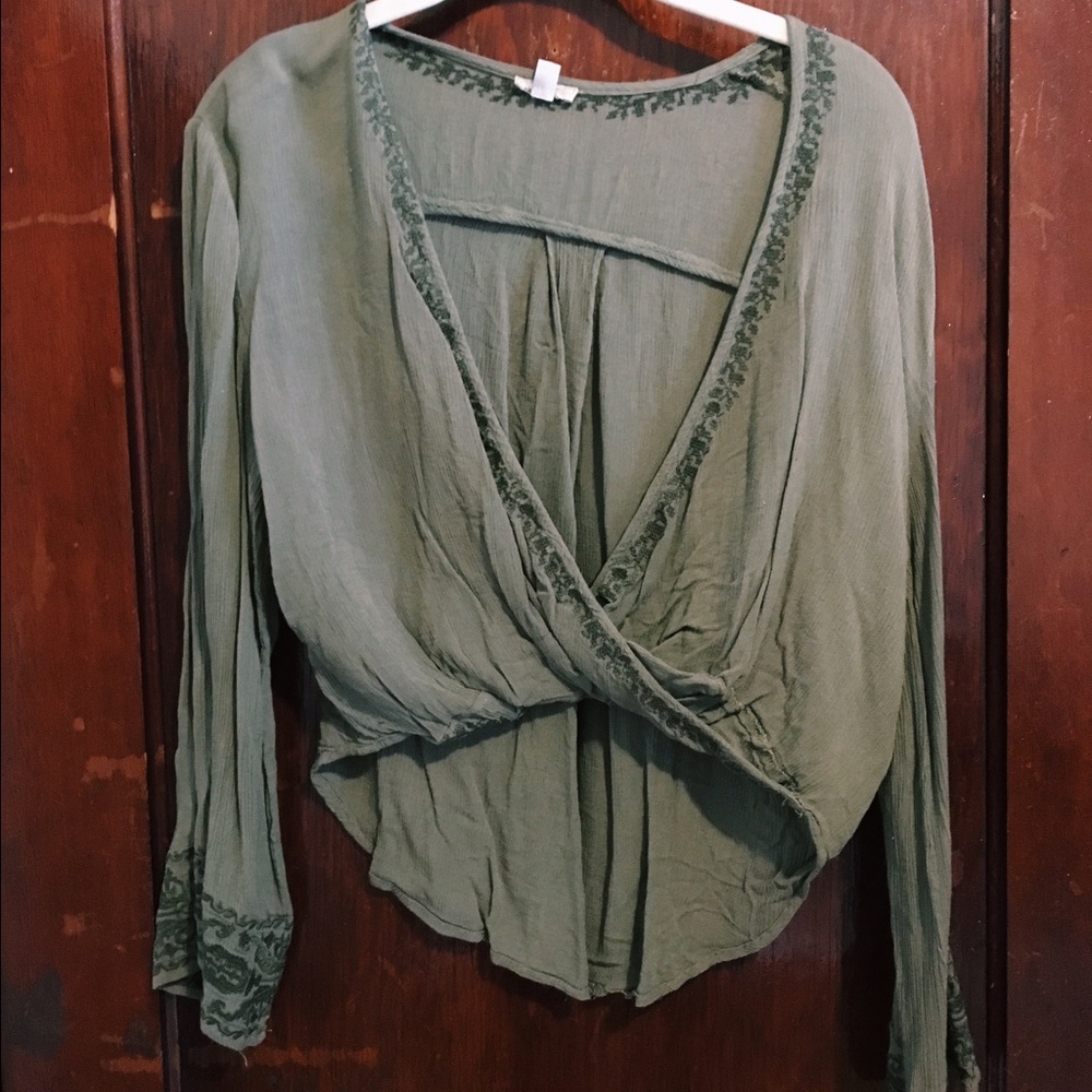 Ecote Urban Outfitters olive green open front top