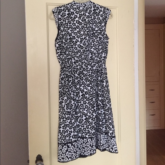 Dress - Picture 4 of 4