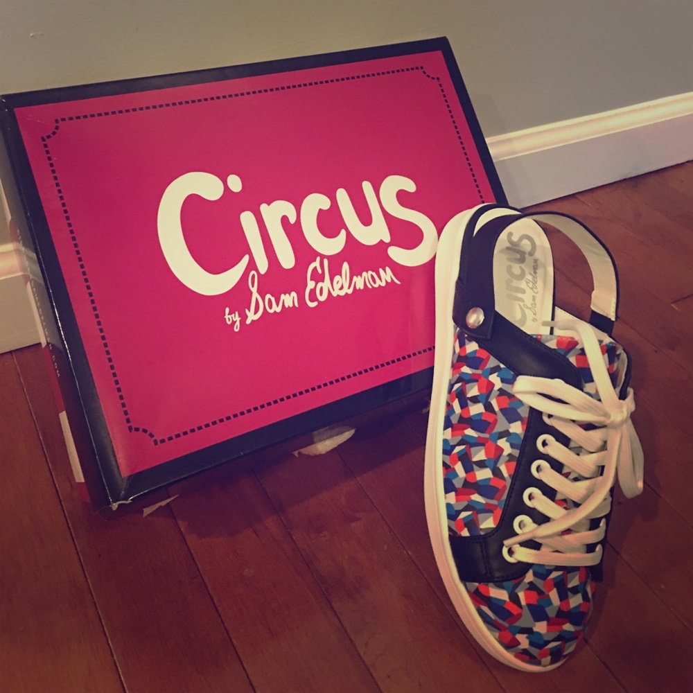 Circus by Sam Edelman multicolored sneaker
