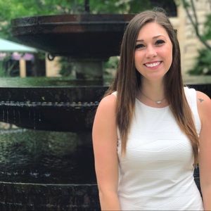 Meet your Posher, Katelynn