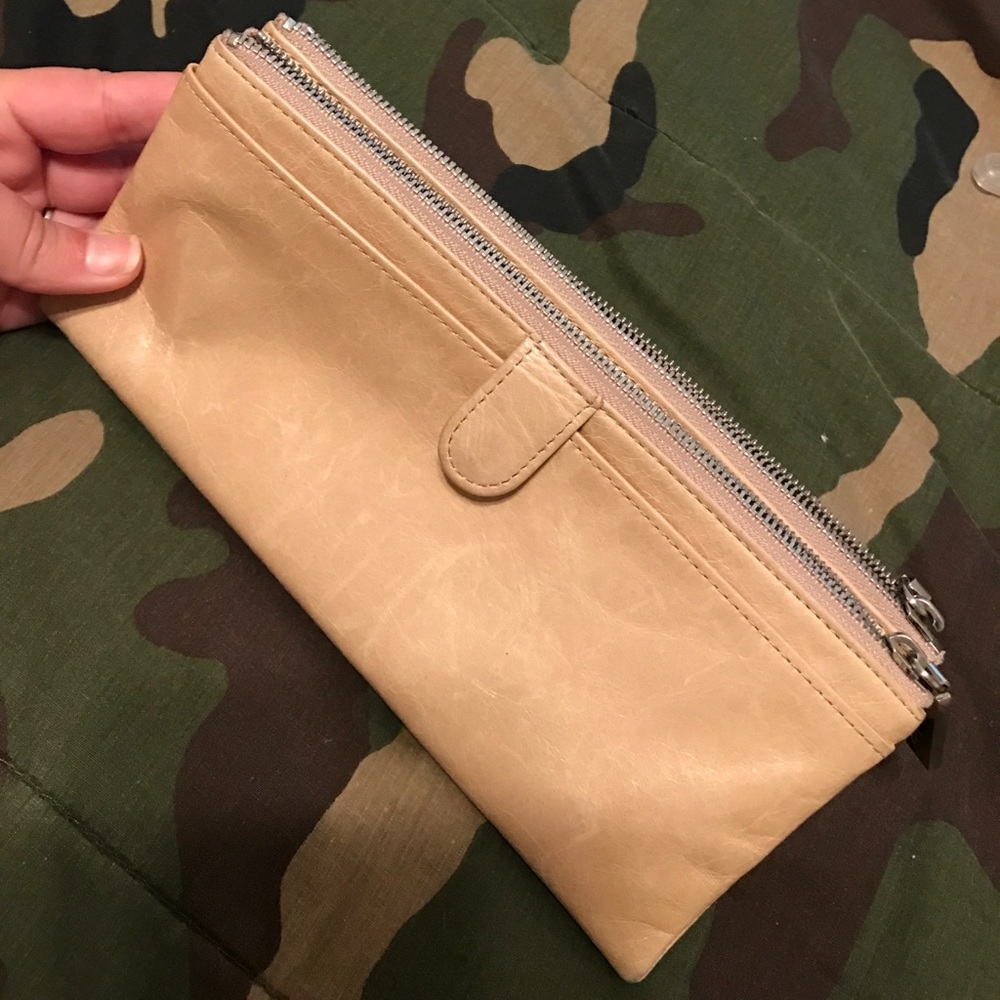 Super roomy HOBO wallet 💕