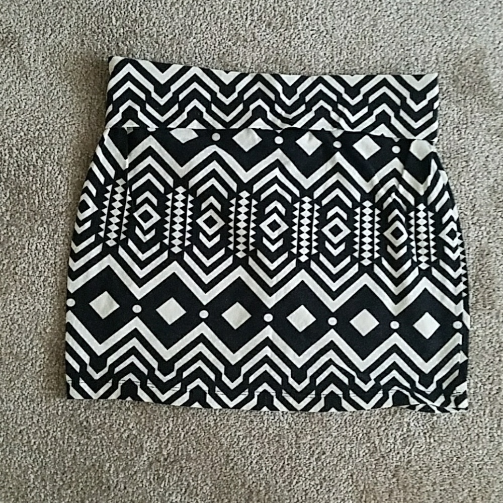Black and white tribal print skirt