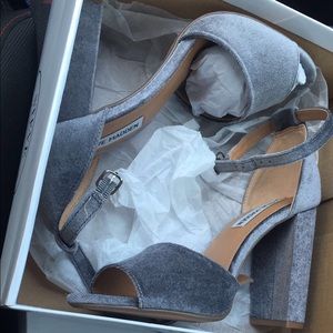Steve Madden velvet strap heels