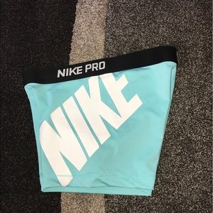 Nike pros shorts