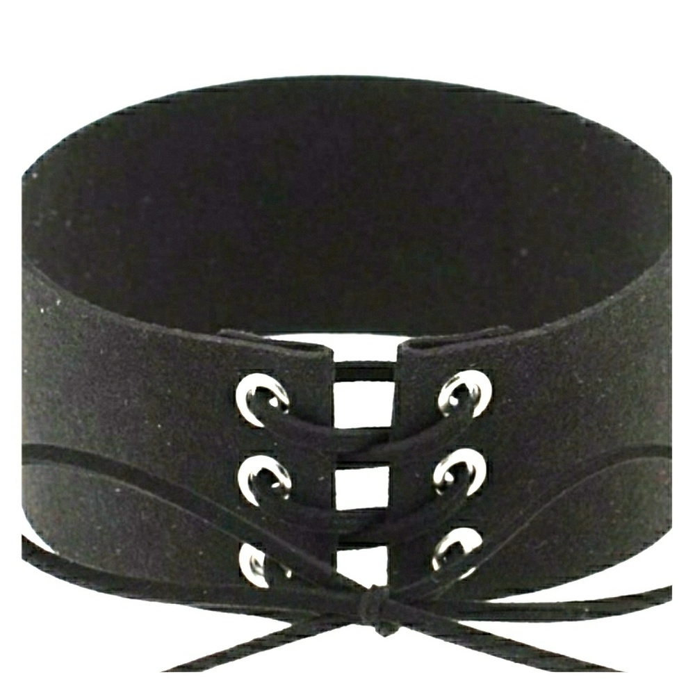 Black Velvet wide ribbon bow choker