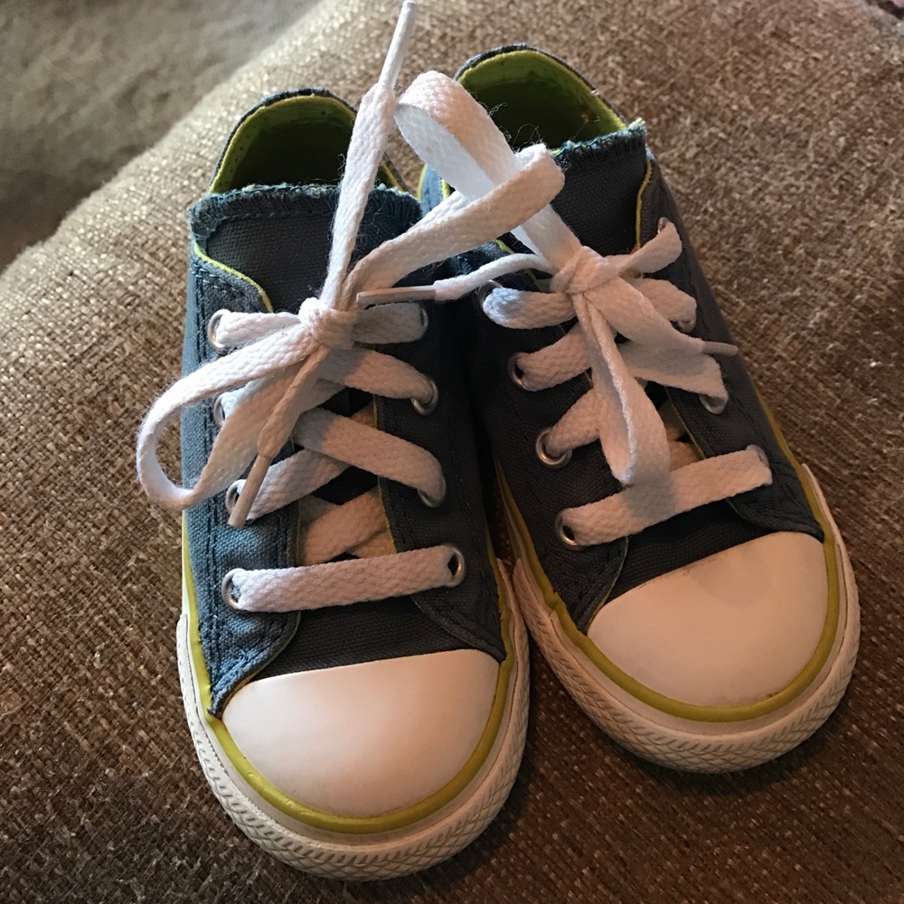 "Crayola" Size 7 Converse All star
