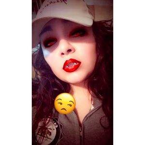 Meet your Posher, Ida