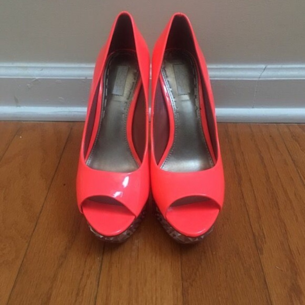 Rachel Roy Pumps Like New