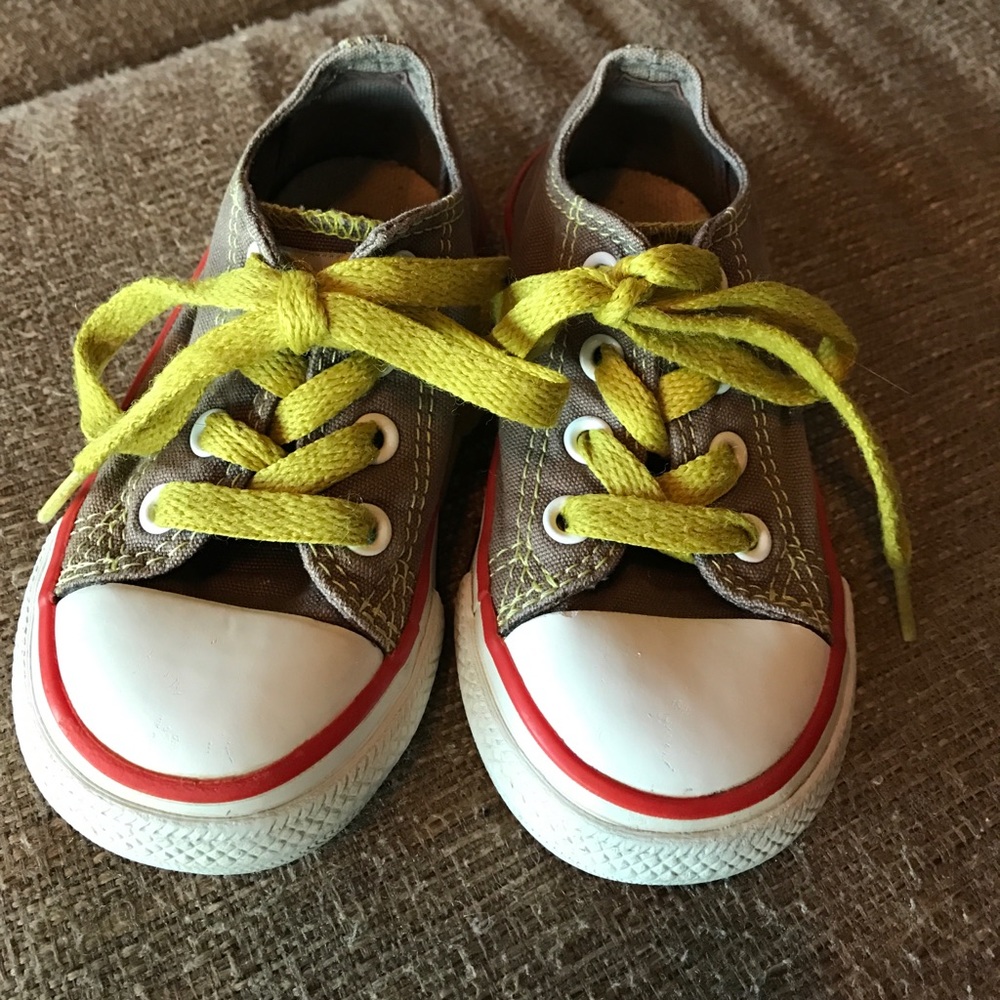 Converse all stars size 6