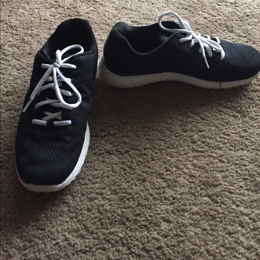 Fila Memory Foam Sneakers