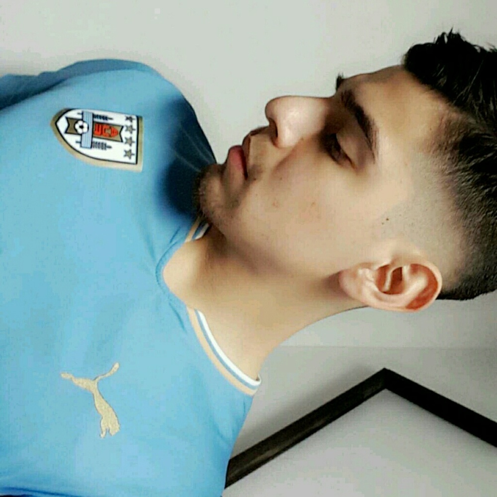 Meet your Posher, Julio