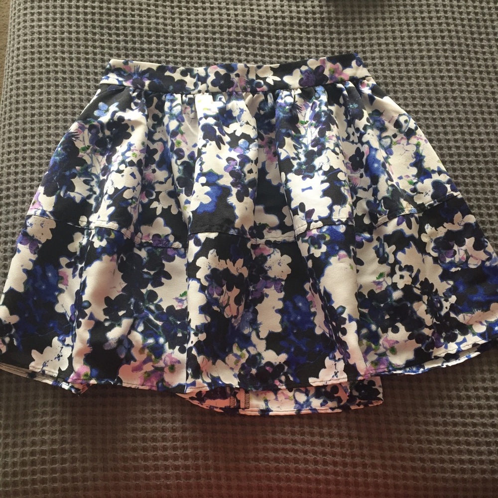 Express floral skirt