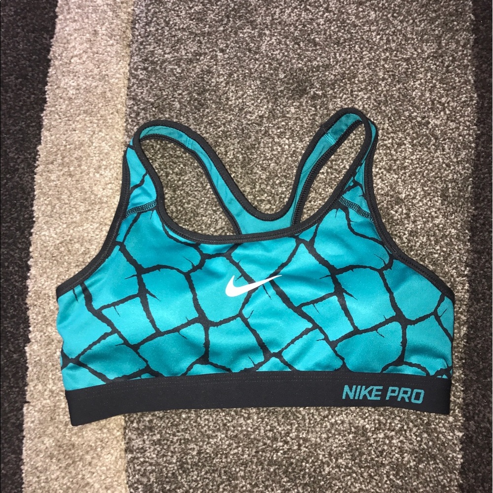 Nike sports bra