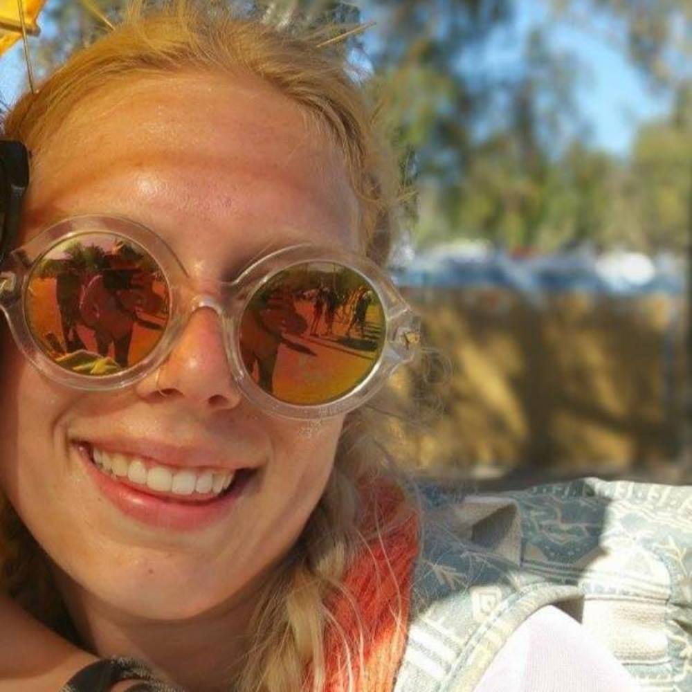 Meet your Posher, Kayla