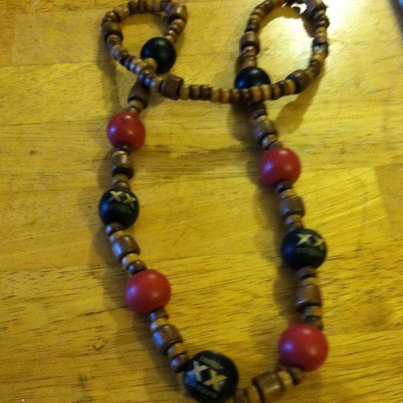 Wooden beads Cervisa Dos Equis necklace - Picture 2 of 4
