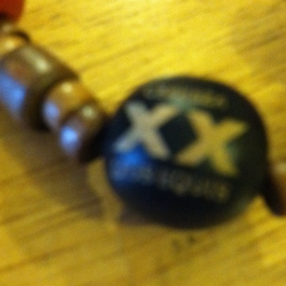 Wooden beads Cervisa Dos Equis necklace - Picture 3 of 4