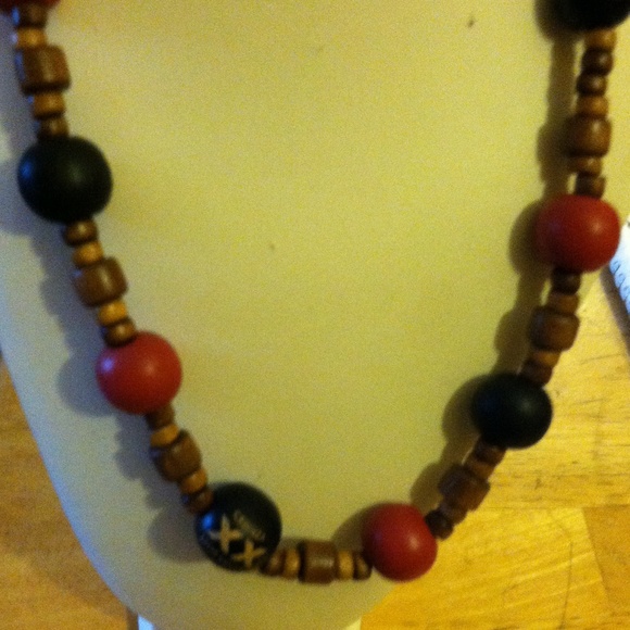 Wooden beads Cervisa Dos Equis necklace - Picture 4 of 4