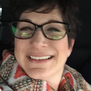 Meet your Posher, Paula