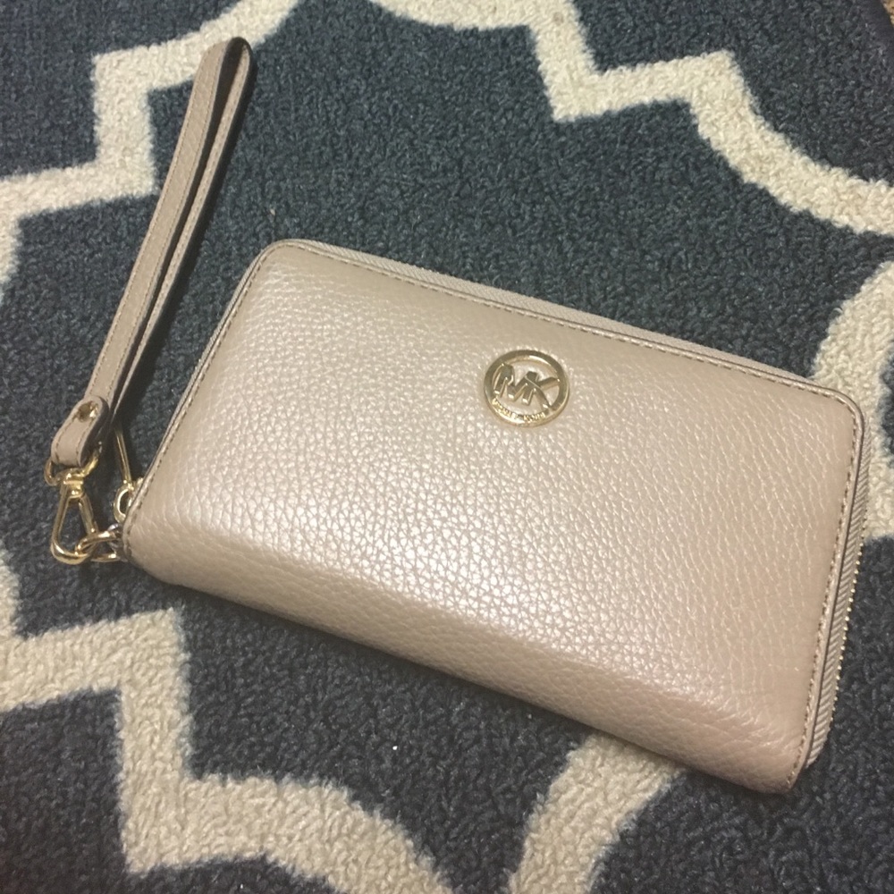 MICHAEL KORS WALLET