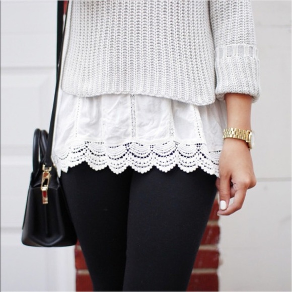 Lace trimmed undershirt - Picture 2 of 2