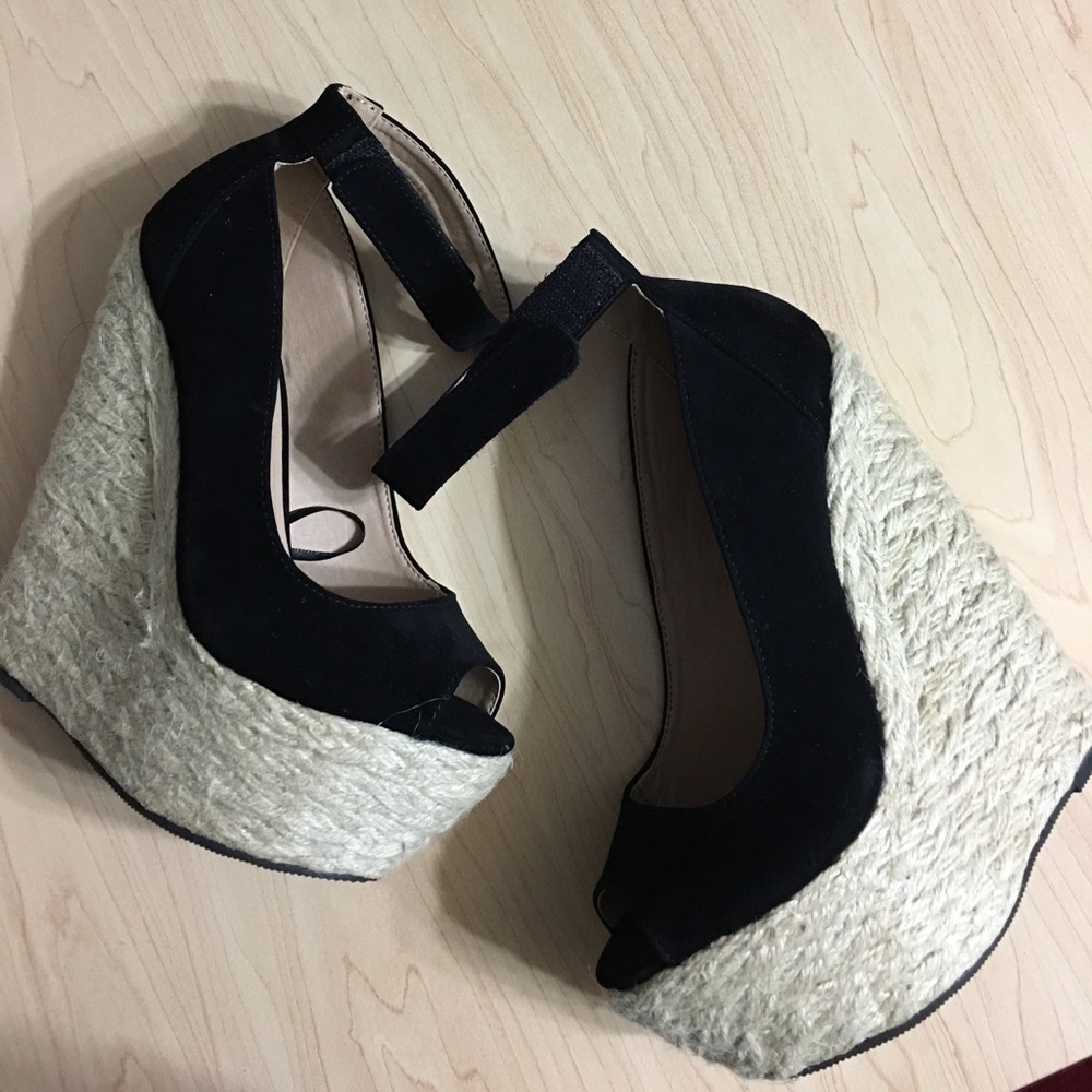 Espadrille wedges!!