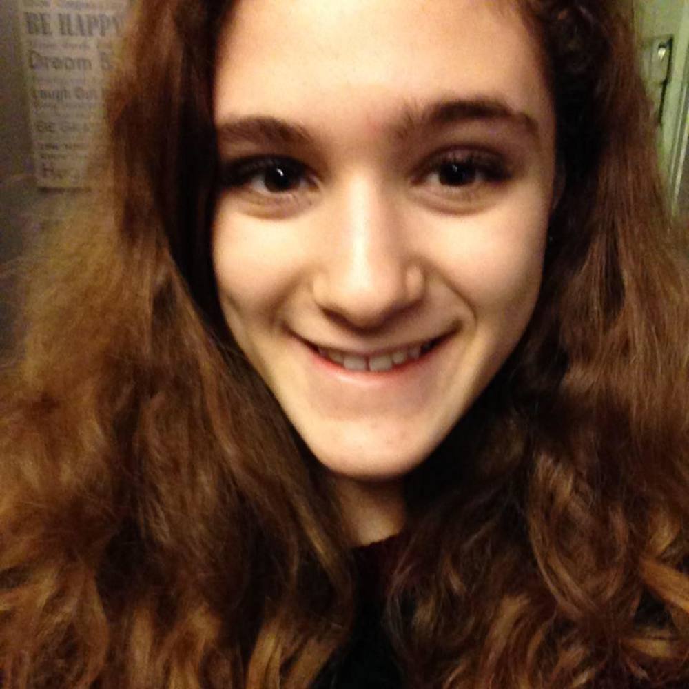 Meet your Posher, Claire