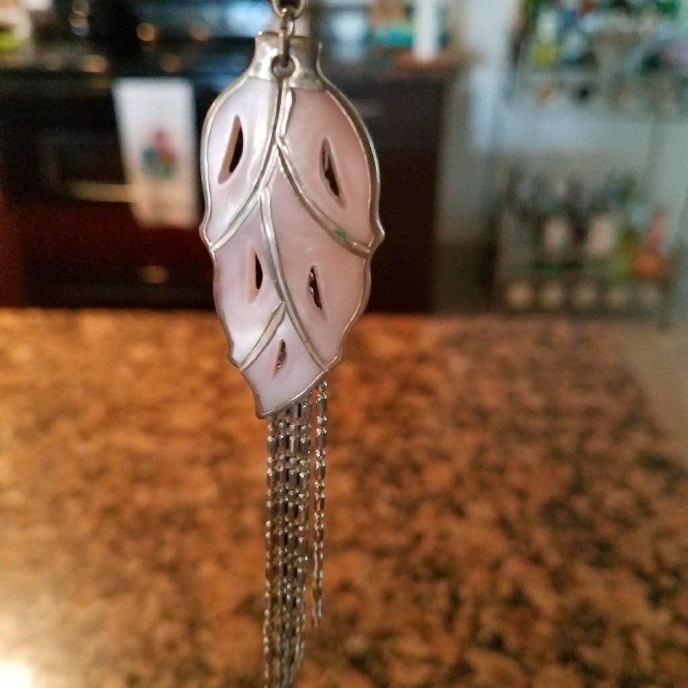 lavender dangle earrings - Picture 2 of 3