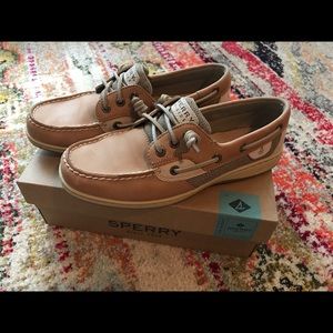 Sperry "songfish" boat shoe