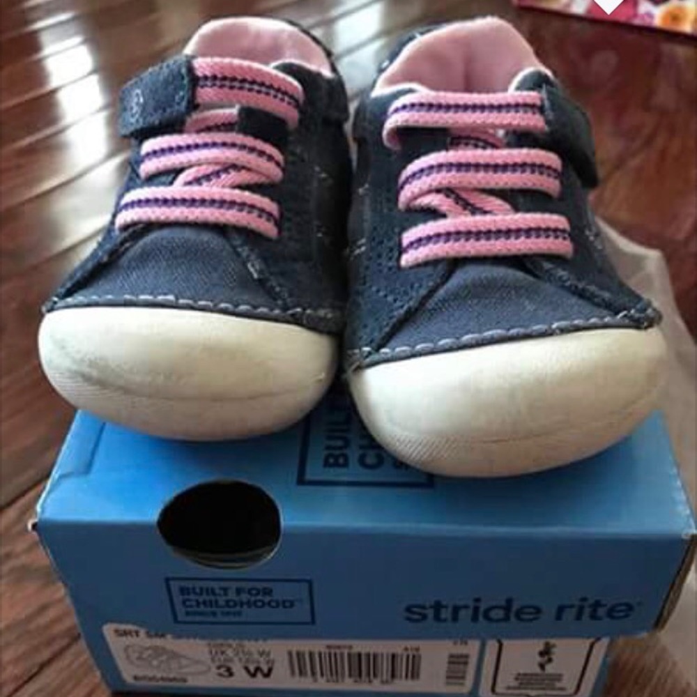 Stride rite 3W