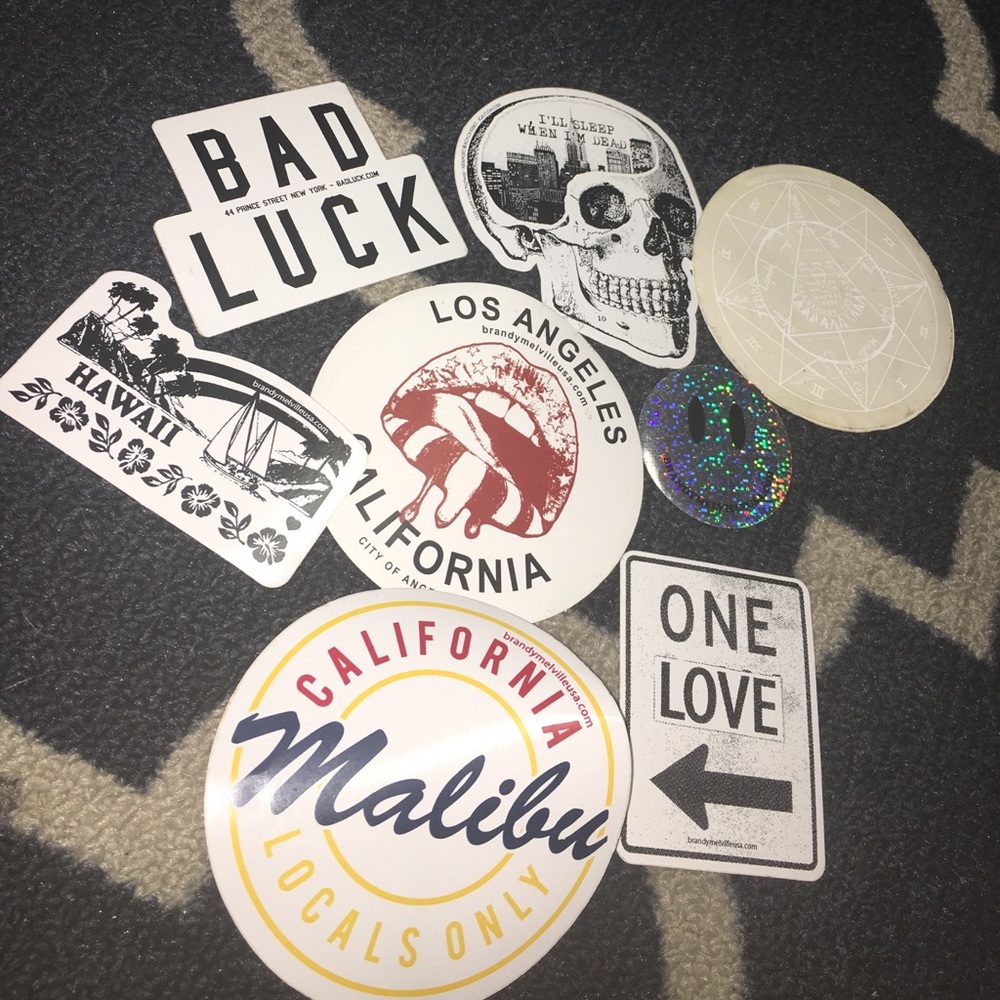 Brandy Melville sticker included w/ any purchase!
