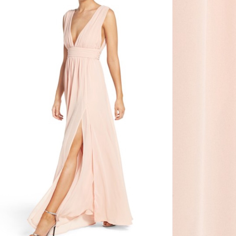 Nordstroms lulus chiffon plunge dress 🙌🏻