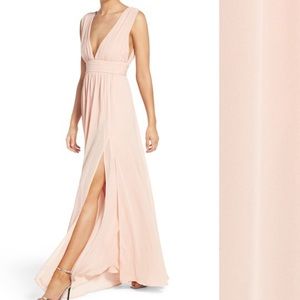 Nordstroms lulus chiffon plunge dress 🙌🏻