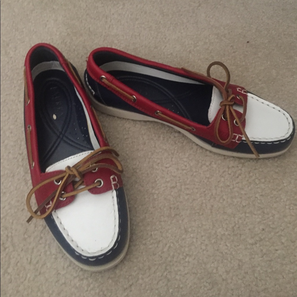 Lauren Ralph Lauren women shoes size 7.5