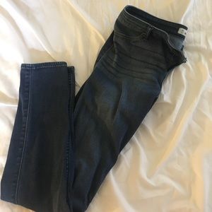 Hollister medium wash jegging