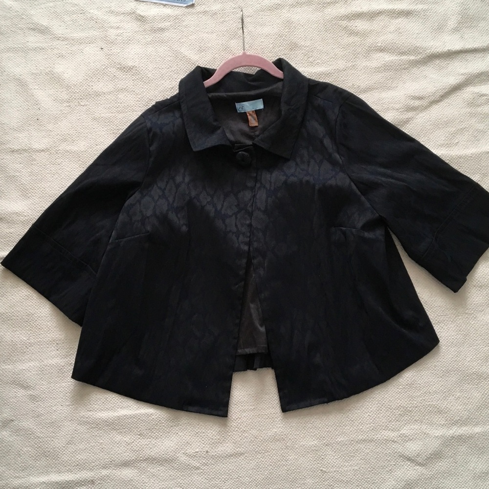 Sz. 18 Navy & Black swing Jacket. Button at neck