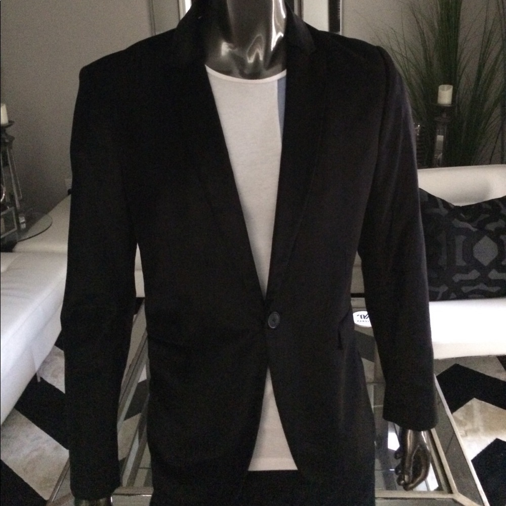 GUESS - Black Velvet Blazer