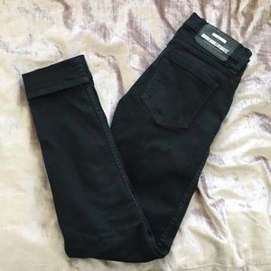 Black Skinny Jeans