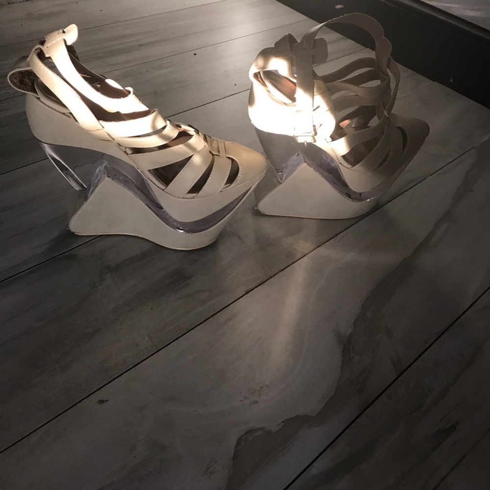 Nude colored high heels clear wedge heel🔥🔥🔥🔥