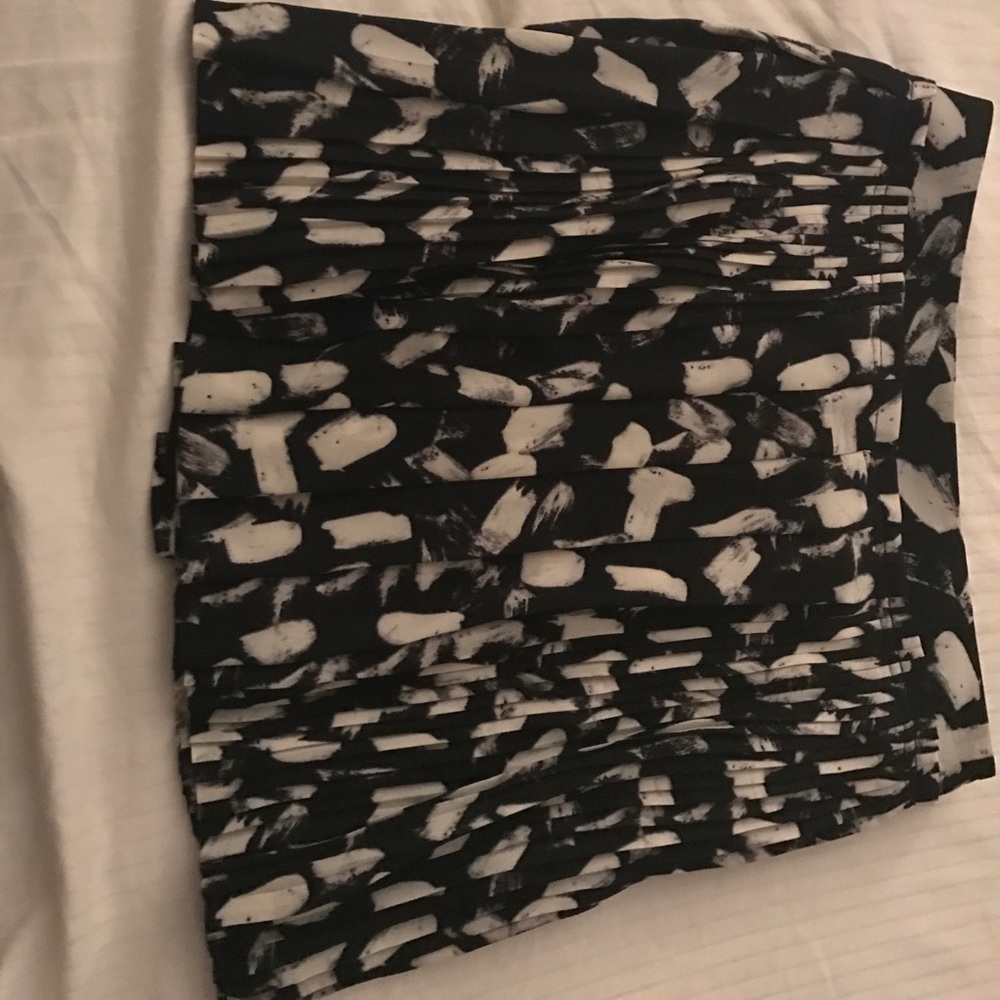 Banana Republic- Mini skirt