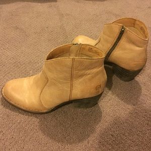 Born ankle boots