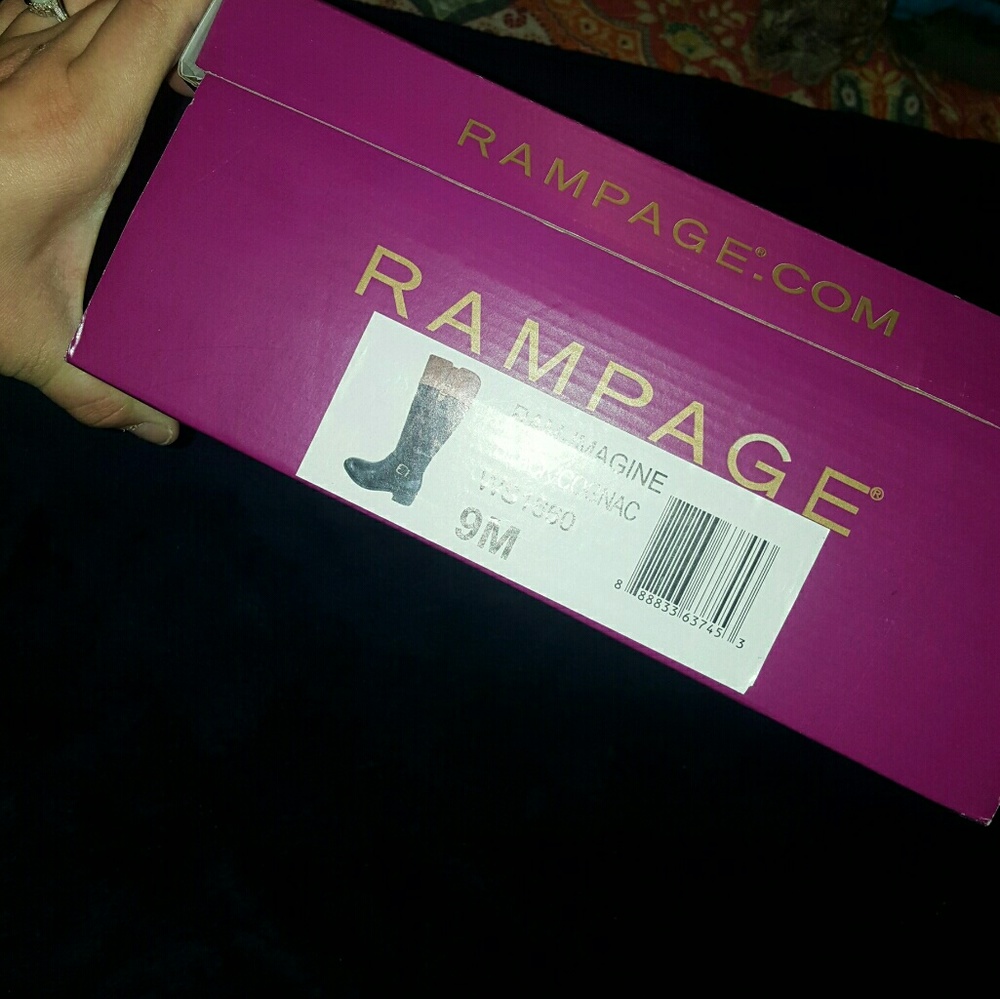 Rampage boots new