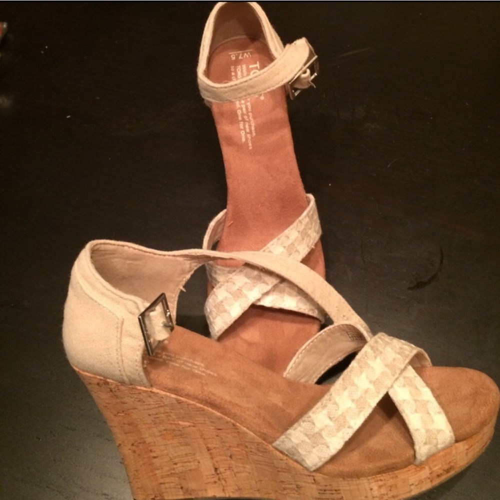 REPOSH!!!!Bought these on here, just too small