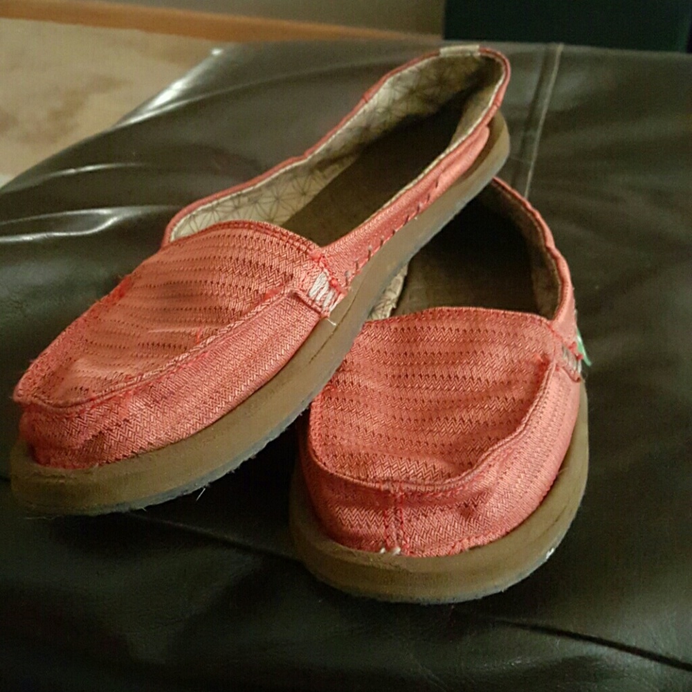 Sandok Shoe's size 8