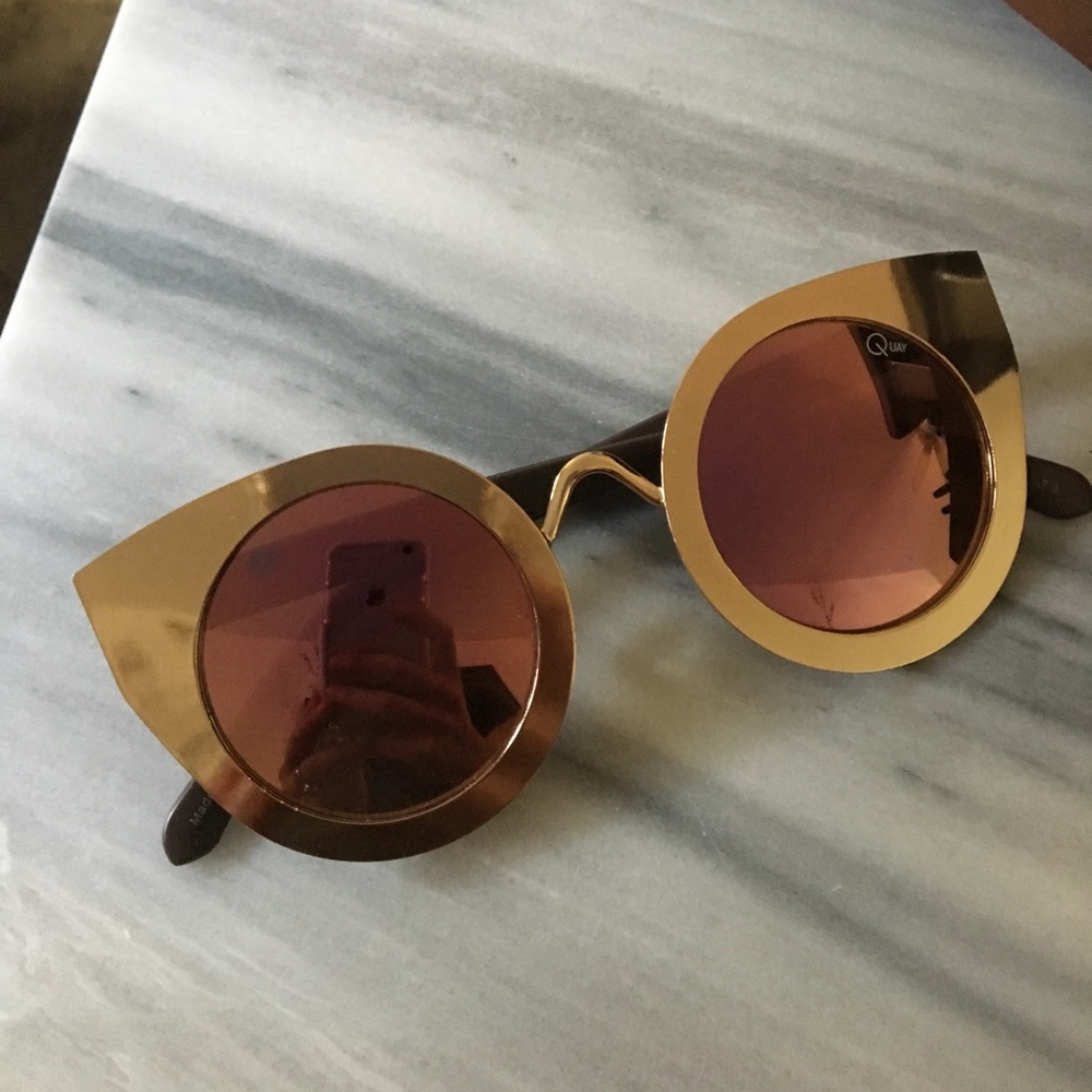 QUAY SUNGLASSES
