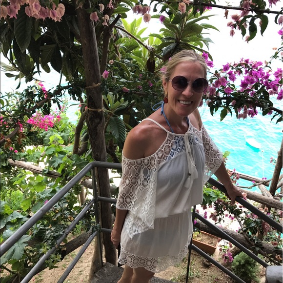 Meet your Posher, Debra - Picture 3 of 4