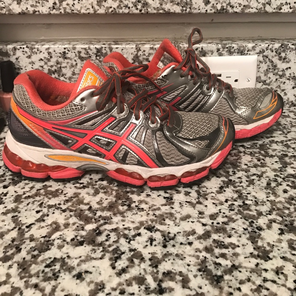 Asics Women's Gel-Nimbus 16 running shoes