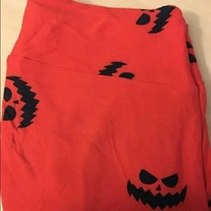 Lularoe Halloween TC leggings *HARD TO FIND!*